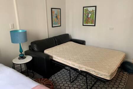 Cute Heritage Studio , Pools And Gym! Auckland Bagian luar foto