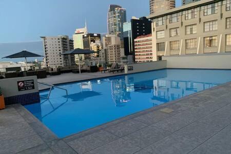 Cute Heritage Studio , Pools And Gym! Auckland Bagian luar foto
